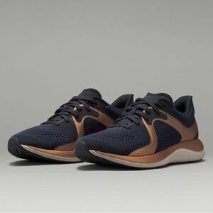 New Lululemon Women’s Chargefeel Navy/Rose Gold sz 10.